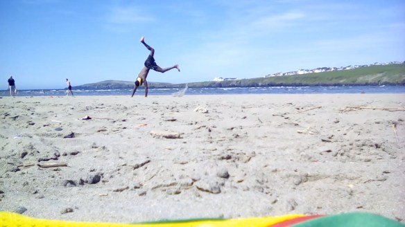 Video 21-04-2017, 16 36 02.00_02_23_11.Still001